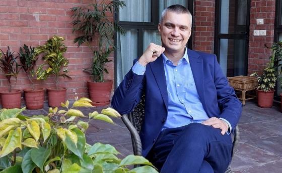 Александър Миланов ви очаква на щанда на Списание 8