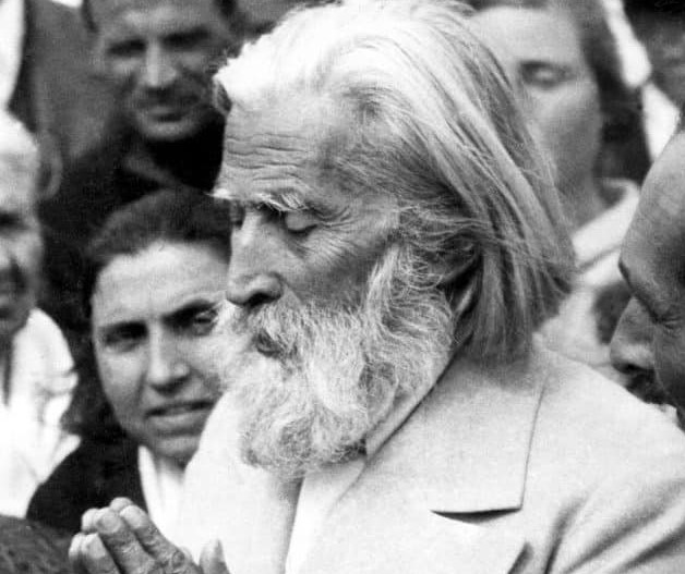 На днешния ден преди 160 години е роден Учителя Петър Дънов!