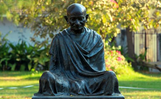 Песента-молитва, с която Махатма Ганди започвал всеки свой ден
