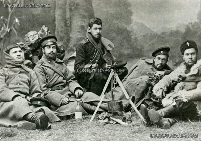 Доброволци от Ученическия батальон в Сръбско-българската война, София 1885 г.