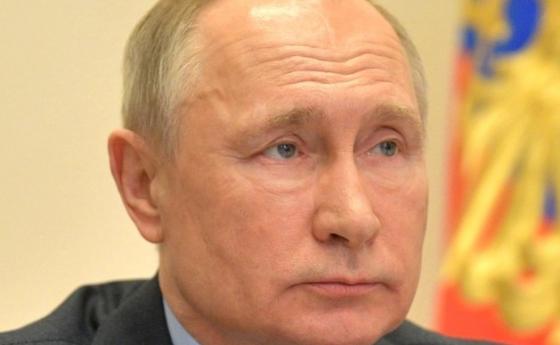 Дъщерята на Путин ваксинирана срещу коронавирус